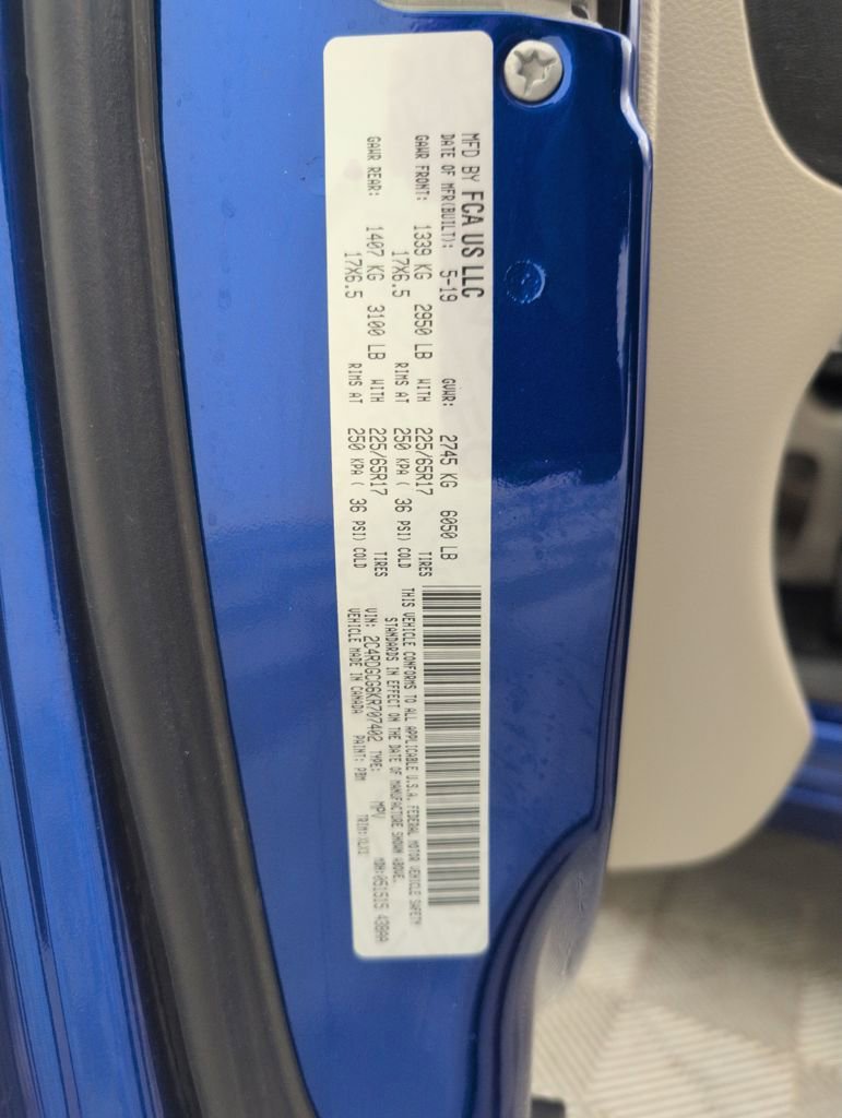 Used 2019 Dodge Grand Caravan SXT w/ Rear Park Assist Package image 46