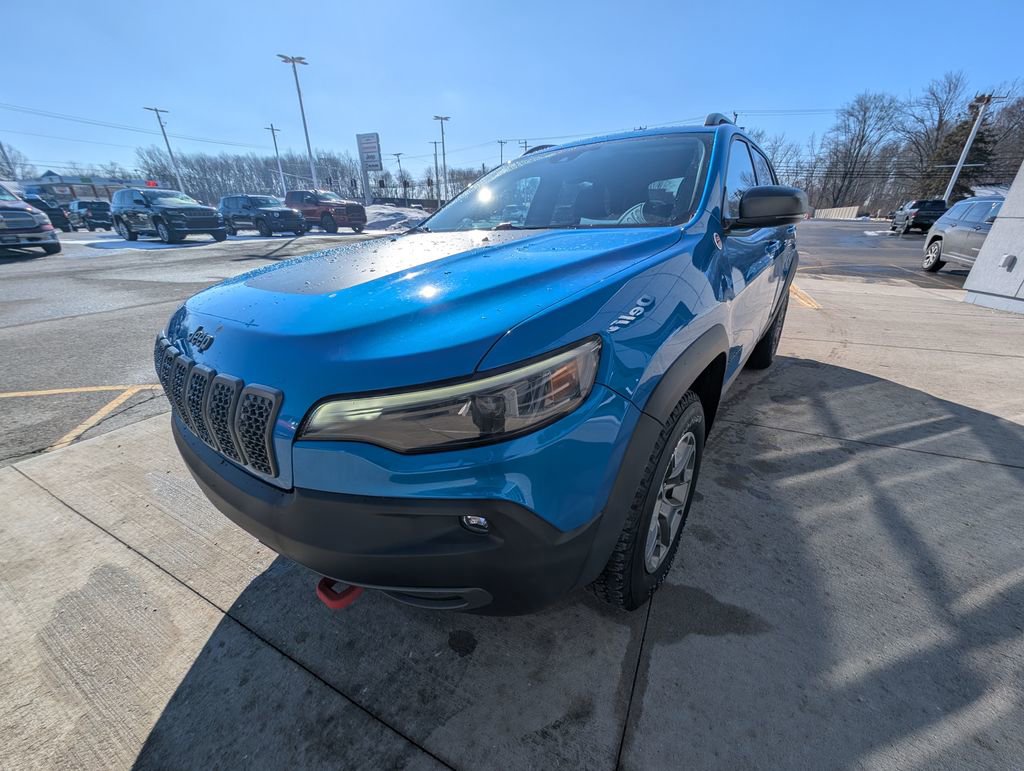 Used 2021 Jeep Cherokee Trailhawk image 8