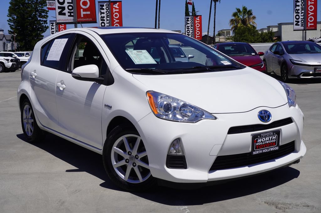 Used 2012 Toyota Prius C Three FWD image 2
