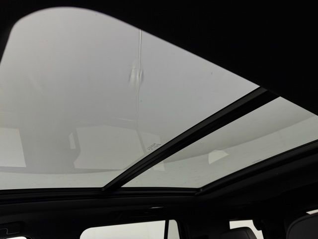 Used 2024 Chevrolet Tahoe Z71 w/ Luxury Package image 28