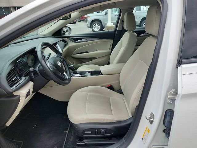 Used 2019 Buick Regal Preferred w/ Sights and Sounds Package FWD image 13