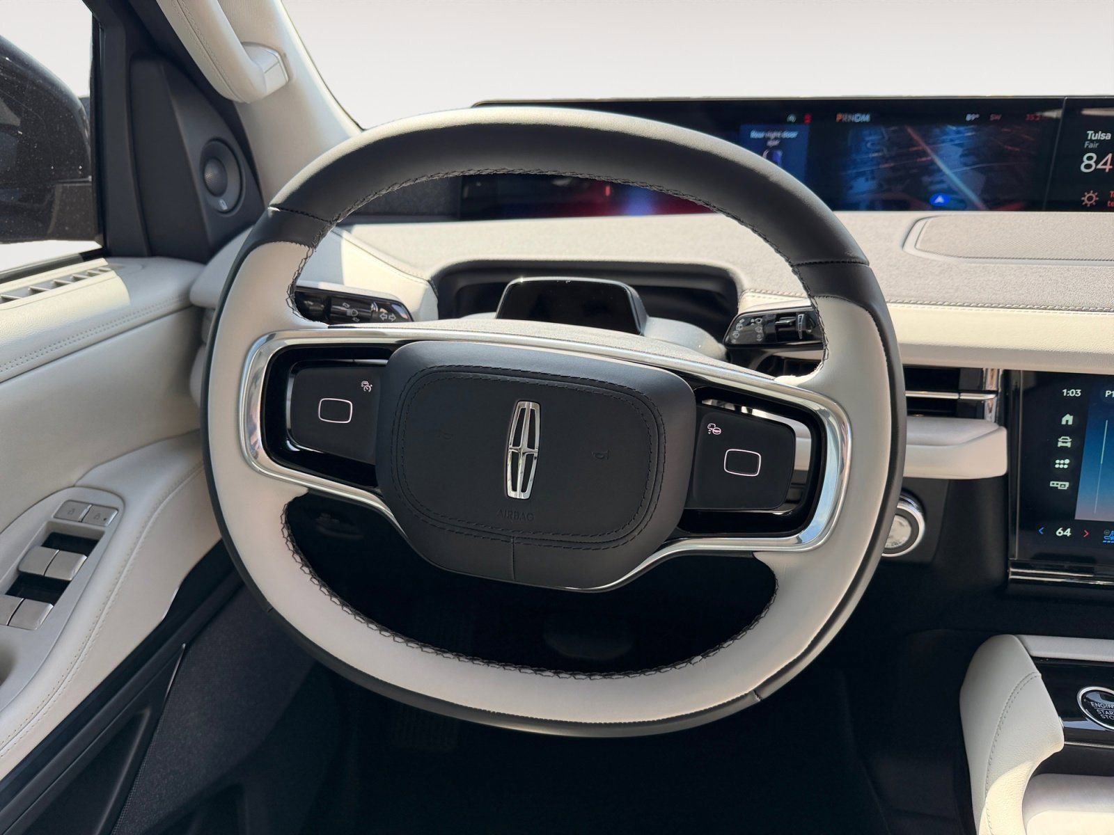New 2025 Lincoln Navigator L Reserve image 12