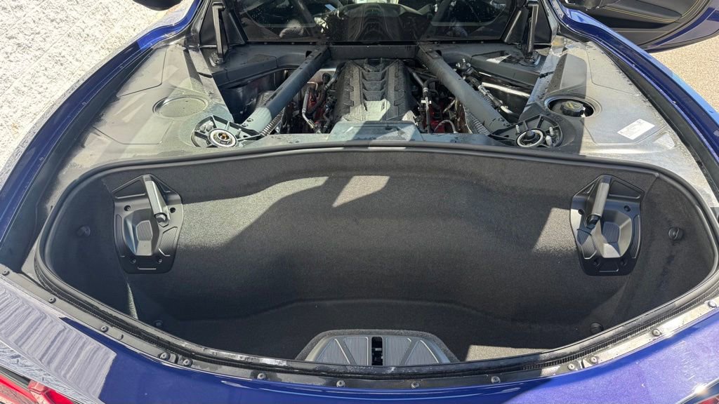 Used 2026 Chevrolet Corvette Stingray Preferred Cpe w/ Battery Protection Package RWD image 9