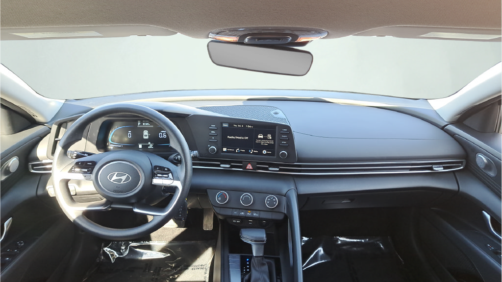 Used 2026 Hyundai Elantra SE FWD image 29