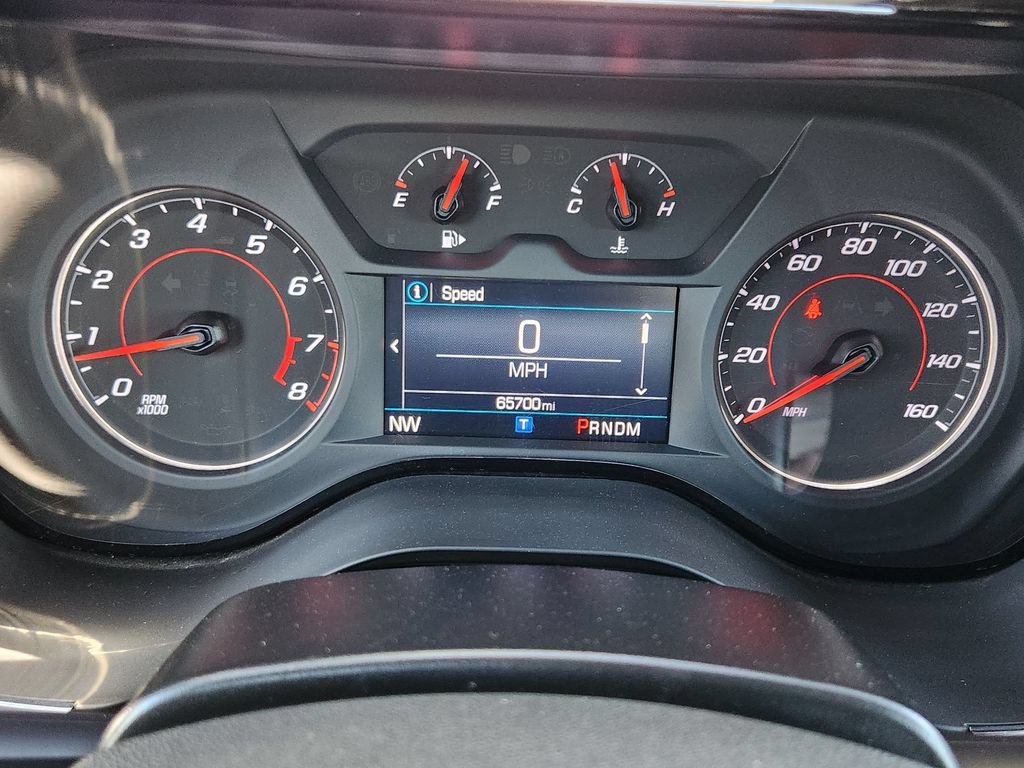 Used 2023 Chevrolet Camaro LT RWD image 7