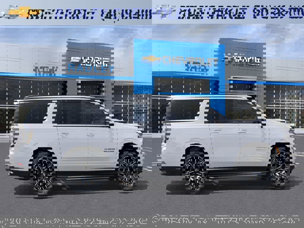 New 2026 Chevrolet Suburban RST image 5