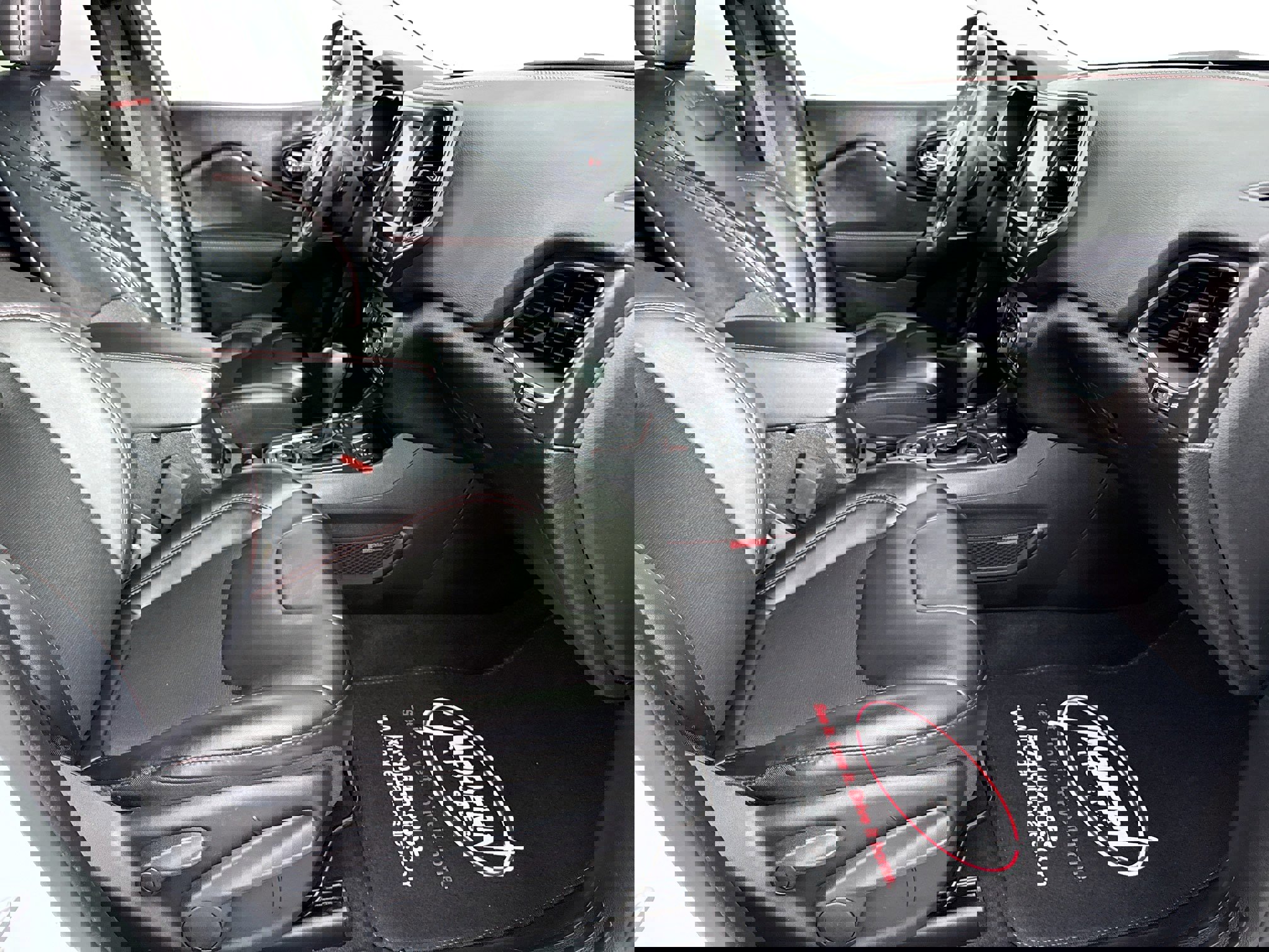 Used 2022 Jeep Cherokee Trailhawk image 29