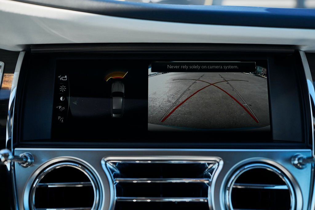 Used 2020 Rolls-Royce Wraith image 71