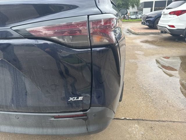 Used 2025 Toyota Sienna XLE w/ XLE Plus Package FWD image 8