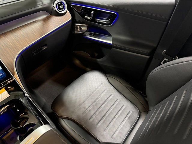 New 2026 Mercedes-Benz GLC 300 4MATIC image 17