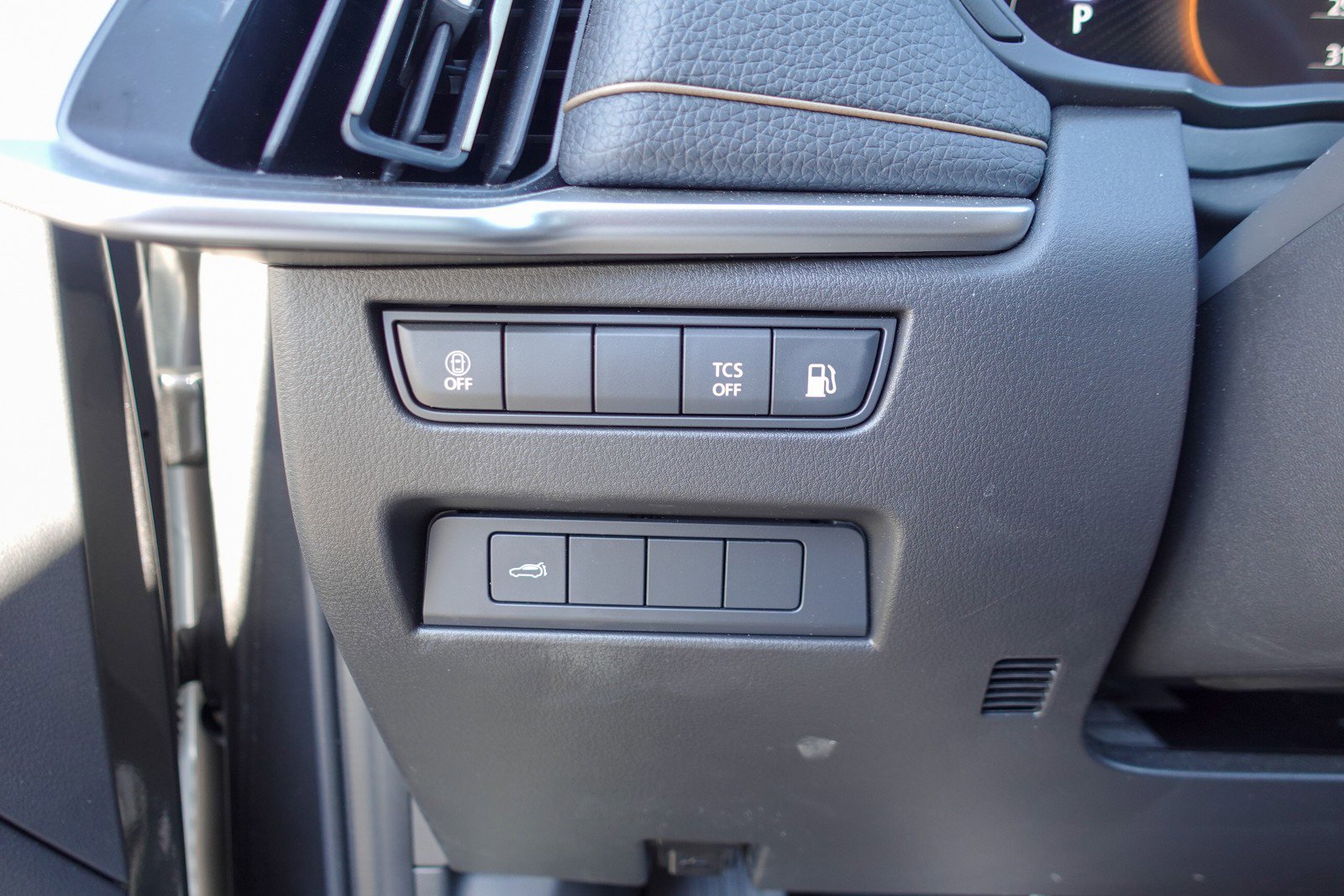 Certified 2024 MAZDA CX-90 Plug-In Hybrid w/ Preferred image 12