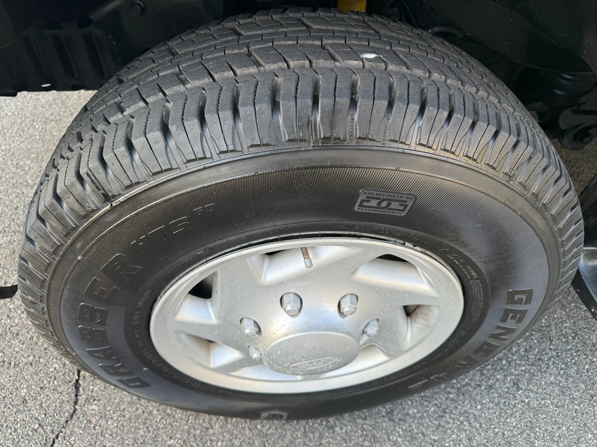 Used 2008 Ford E-350 and Econoline 350 XLT image 16