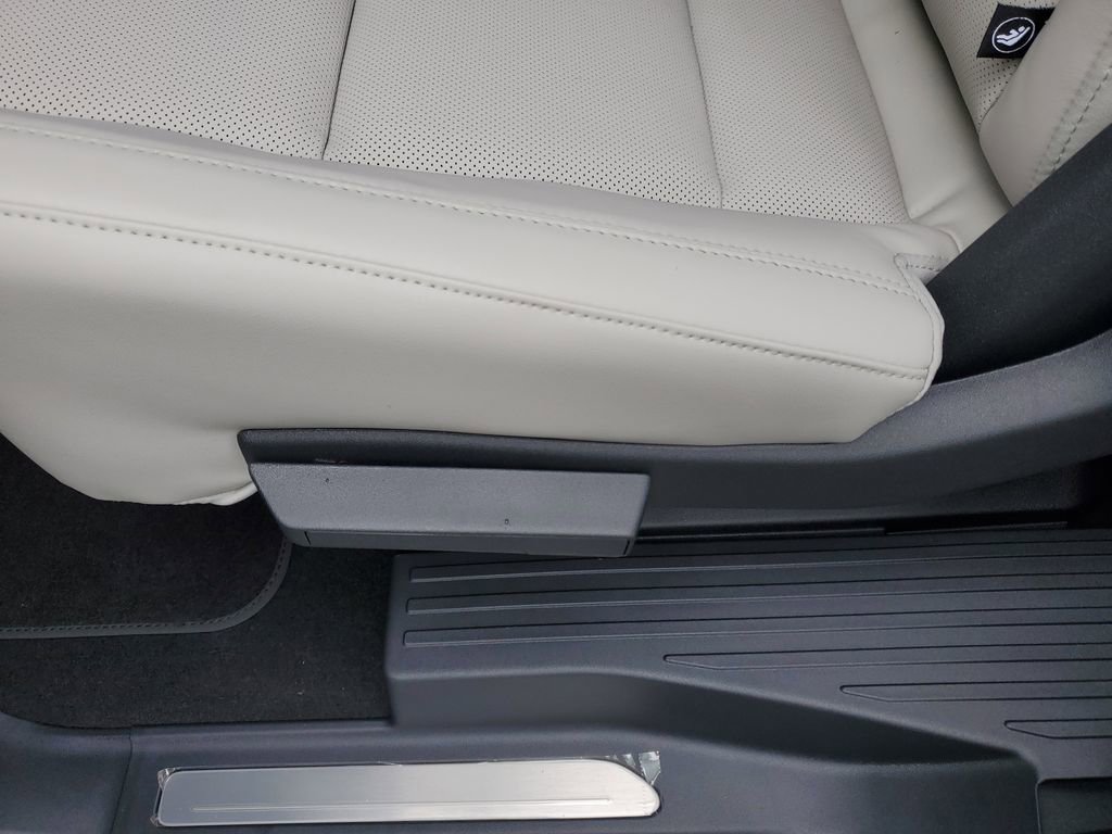 New 2025 Lincoln Navigator L Reserve image 14