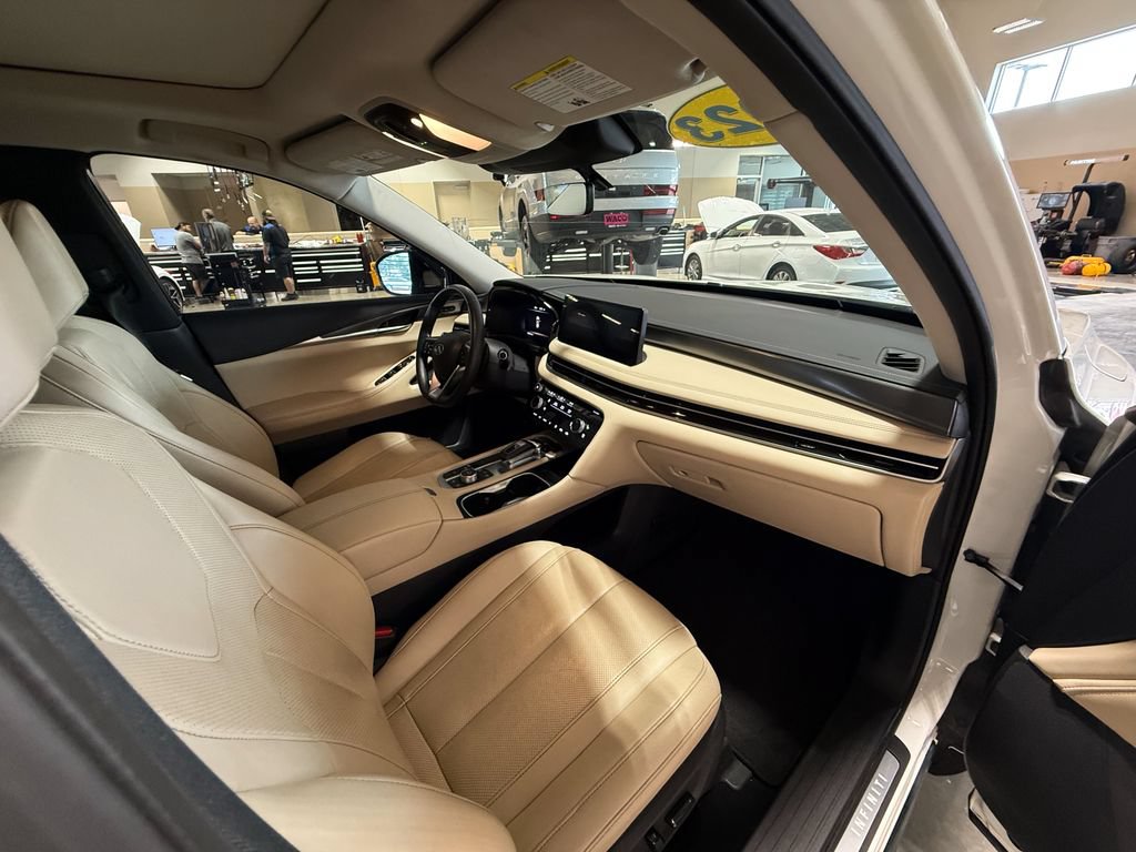Used 2023 INFINITI QX60 Luxe AWD/4WD image 25
