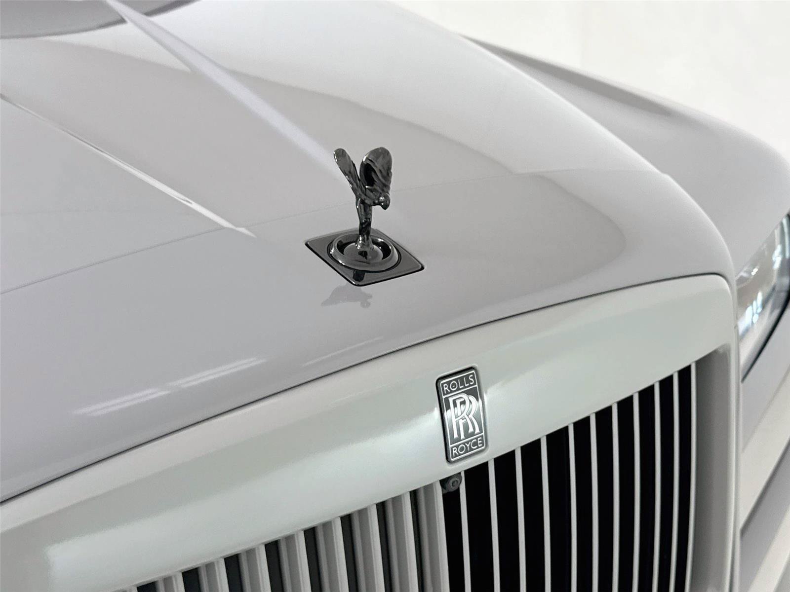 Used 2024 Rolls-Royce Cullinan Black Badge w/ Leather Finishing Pack AWD/4WD image 35