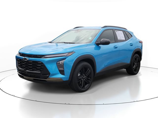 Used 2026 Chevrolet Trax ACTIV FWD image 2