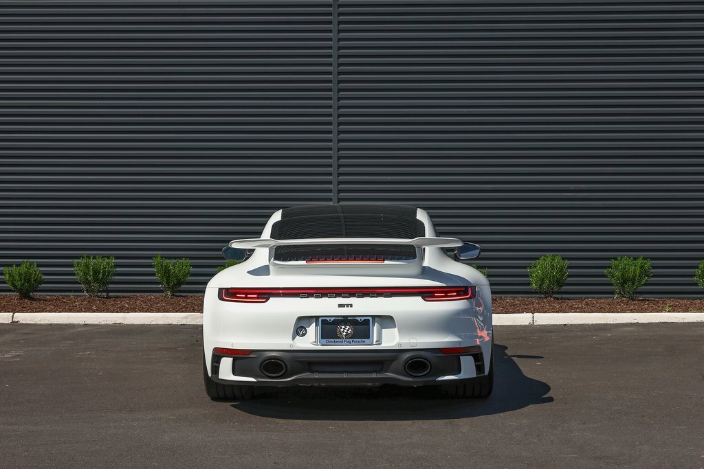 Used 2024 Porsche 911 Carrera T image 6