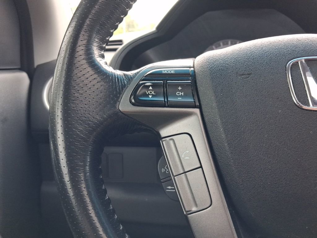 Used 2015 Honda Pilot Touring image 29