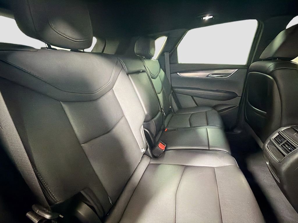 Used 2021 Cadillac XT5 Luxury w/ LPO, Floor Liner Package AWD/4WD image 28
