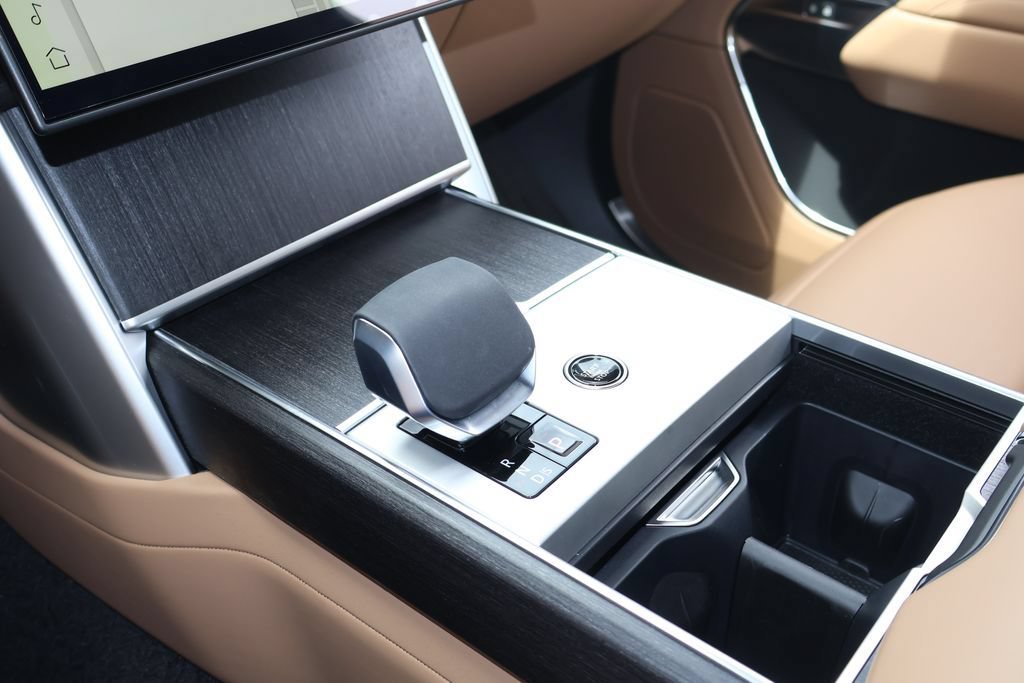 New 2026 Land Rover Range Rover SE AWD/4WD image 25