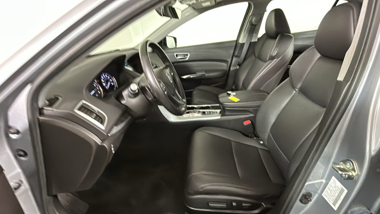 Used 2018 Acura TLX V6 SH-AWD image 12