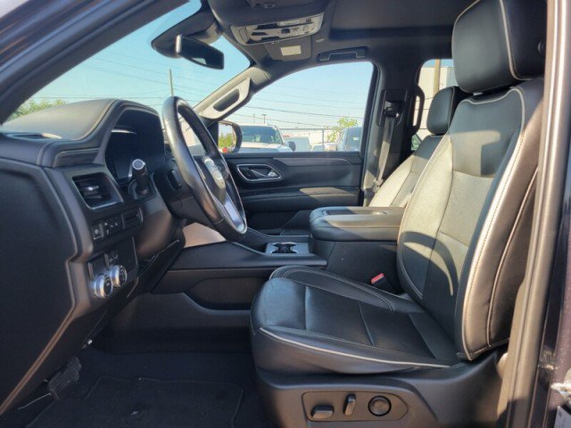 Used 2023 GMC Yukon XL SLT RWD image 9