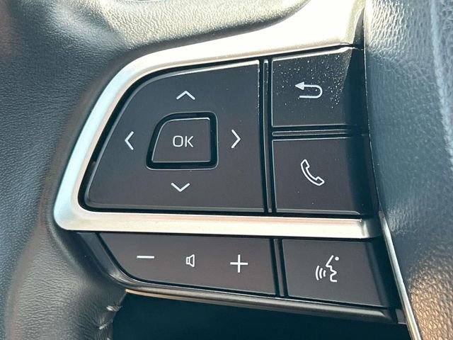 Used 2024 Toyota Highlander LE image 19