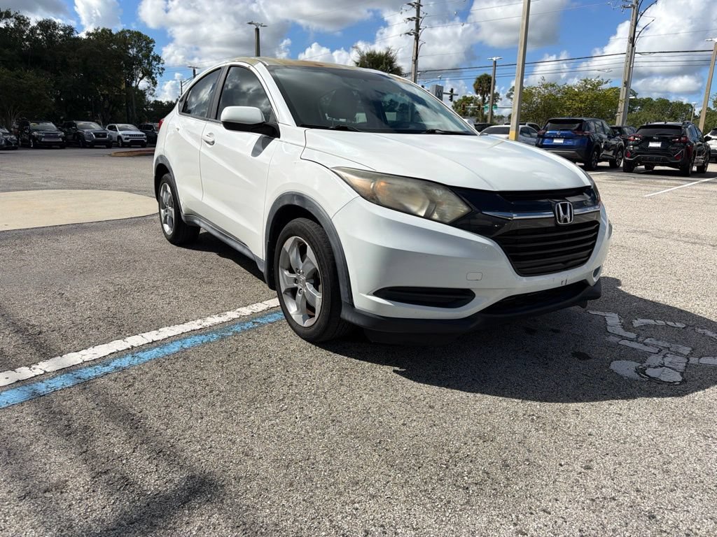 Used 2017 Honda HR-V LX image 18