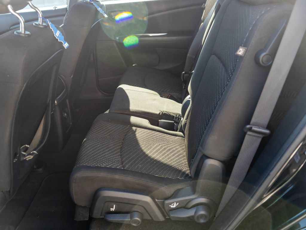 Used 2015 Dodge Journey SXT w/ Flexible Seating Group FWD image 13