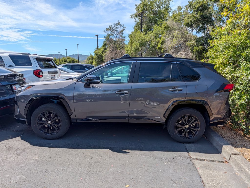 Used 2024 Toyota RAV4 XSE w/ Advanced Technology Package AWD/4WD image 2