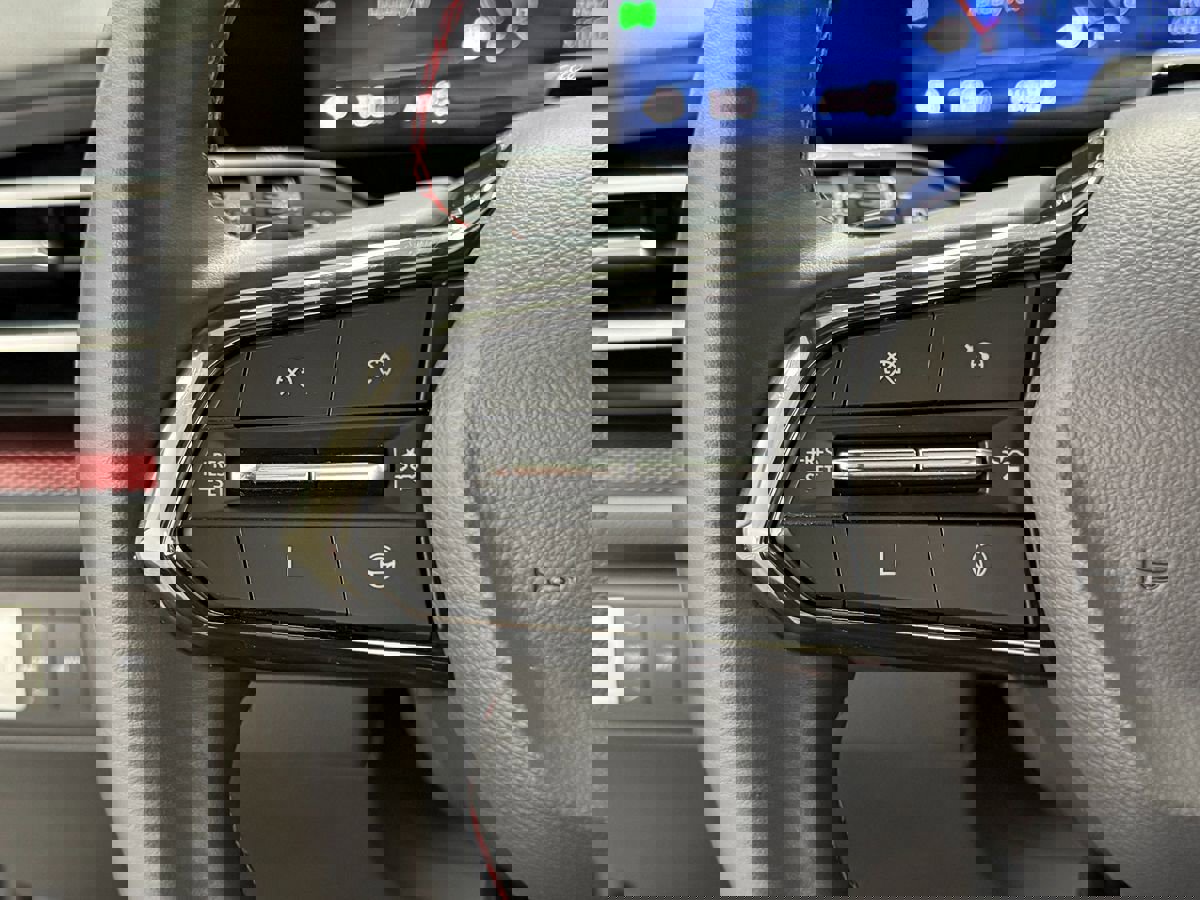 Used 2024 Chevrolet Traverse RS w/ LPO, Floor Liner Package image 24