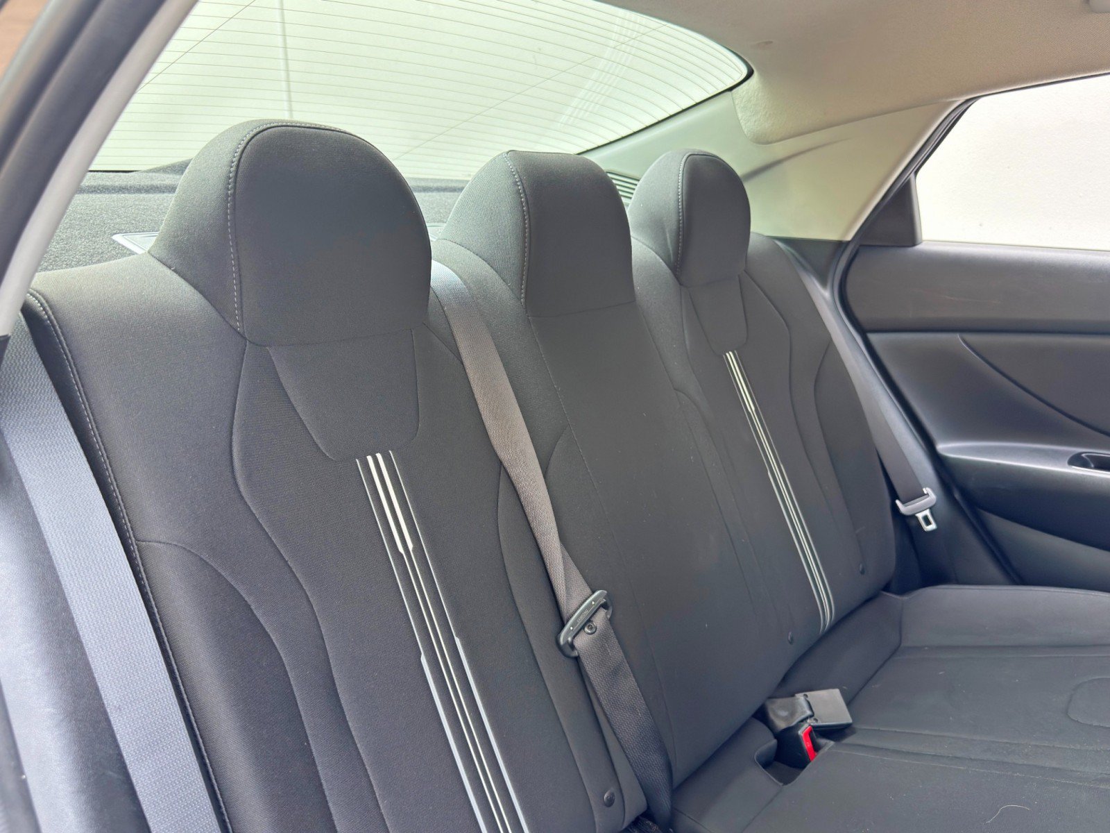 Used 2021 Hyundai Elantra SEL FWD image 32