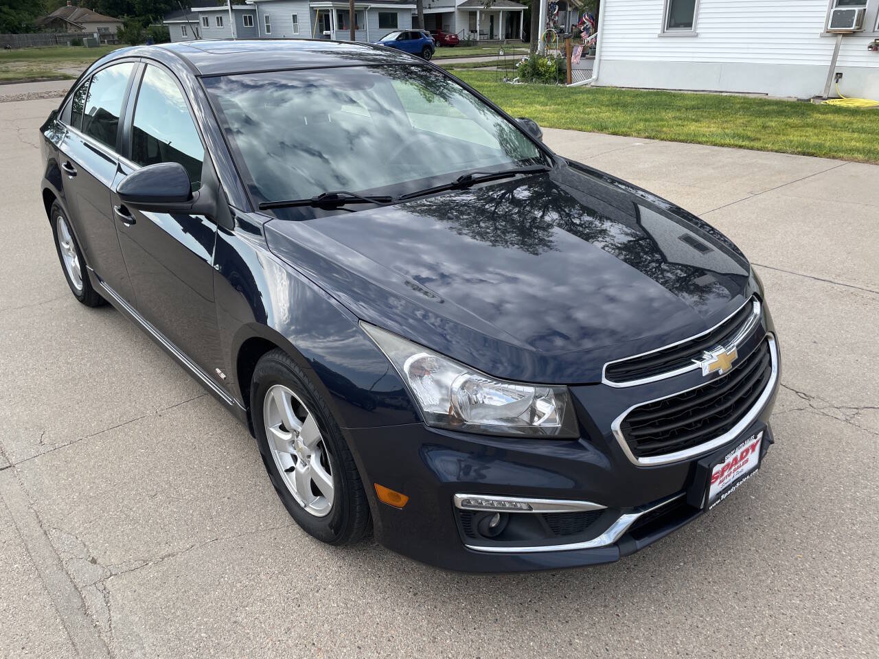 Used 2015 Chevrolet Cruze LT w/ Sun And Sound Package FWD image 7