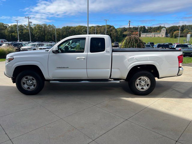 Used 2016 Toyota Tacoma SR5 AWD/4WD image 6