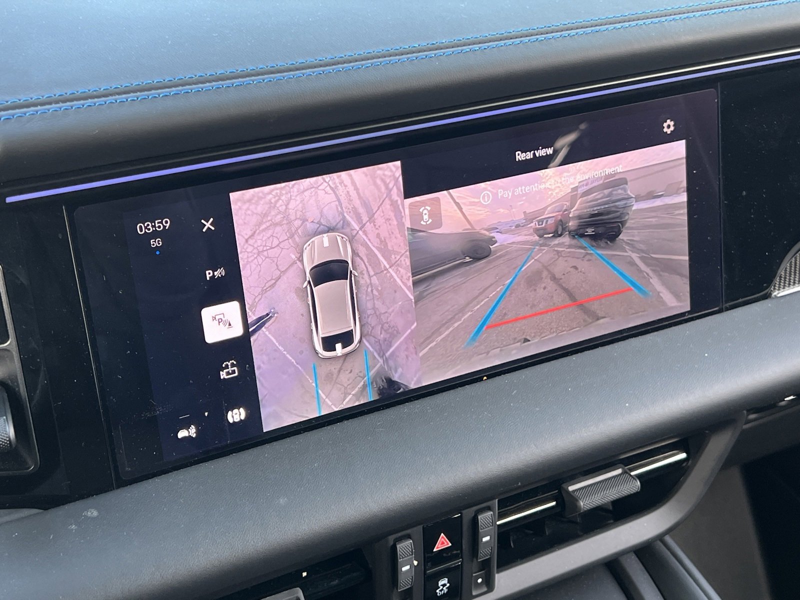 Certified 2025 Porsche Macan Turbo Electric image 26