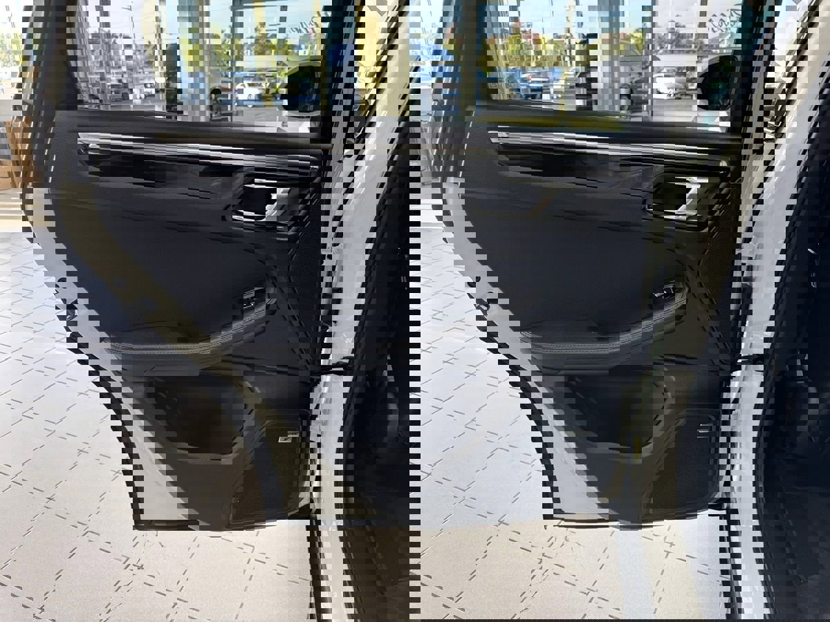 Used 2015 Porsche Macan S image 37