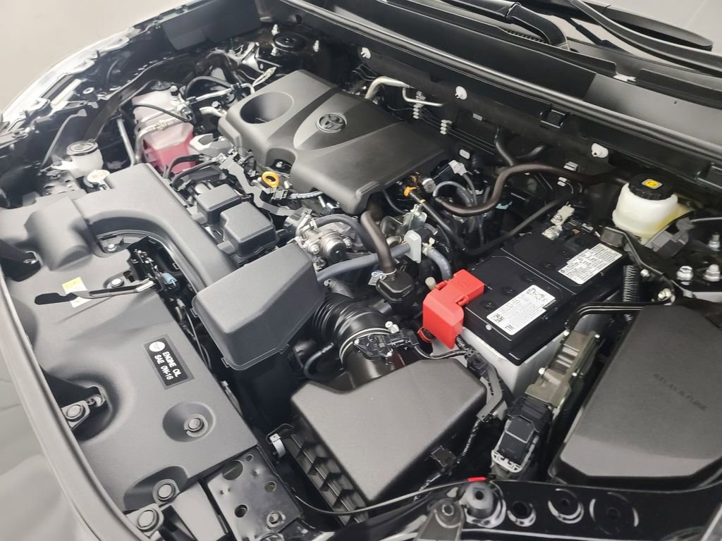 Used 2025 Toyota RAV4 XLE image 39