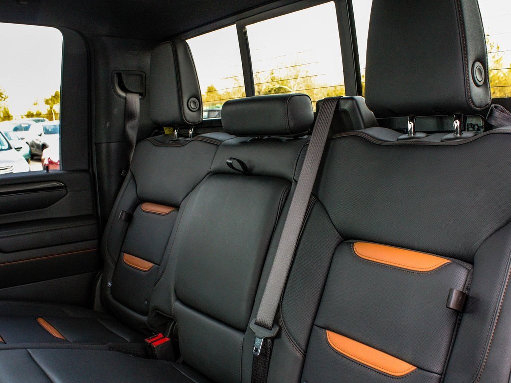 Used 2024 GMC Sierra 3500 AT4 w/ AT4 Premium Plus Package image 32