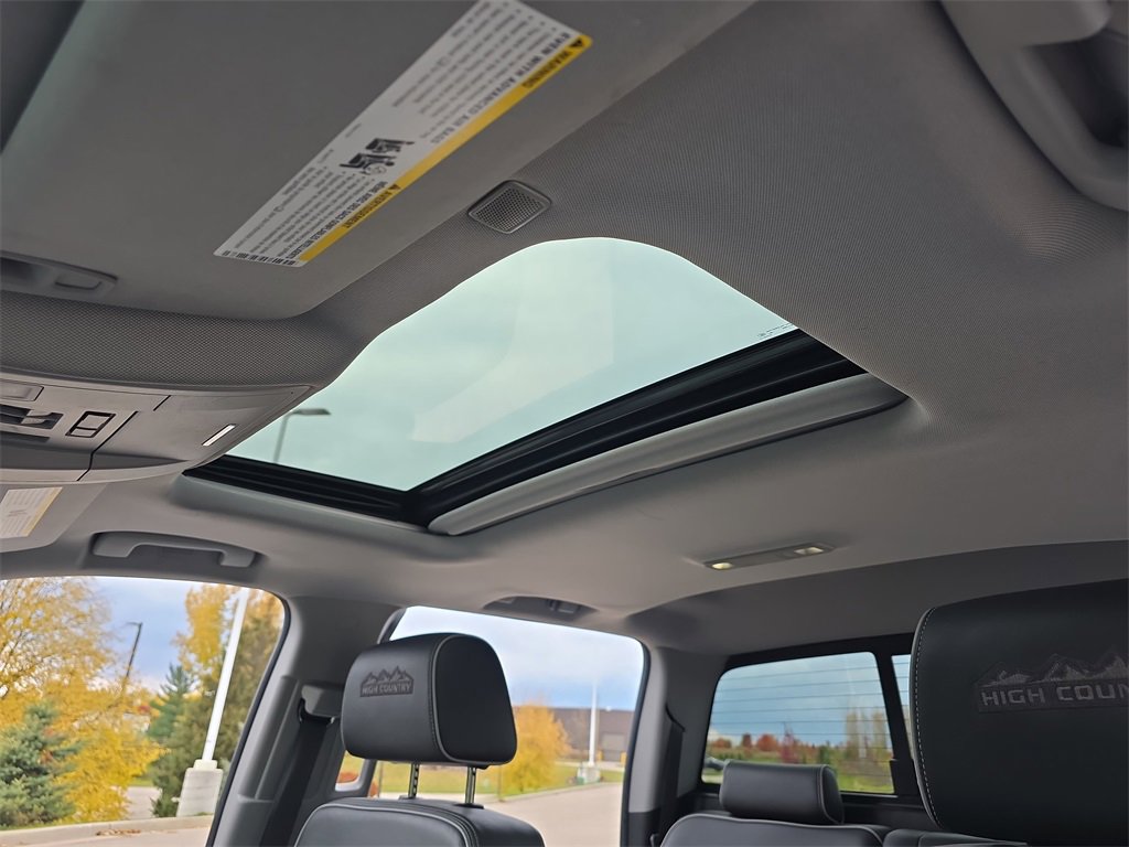 Certified 2018 Chevrolet Silverado 1500 High Country image 29