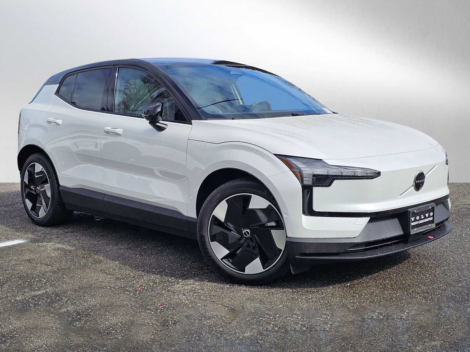 New 2025 Volvo EX30 Ultra w/ Protection Package Premier AWD/4WD image 1