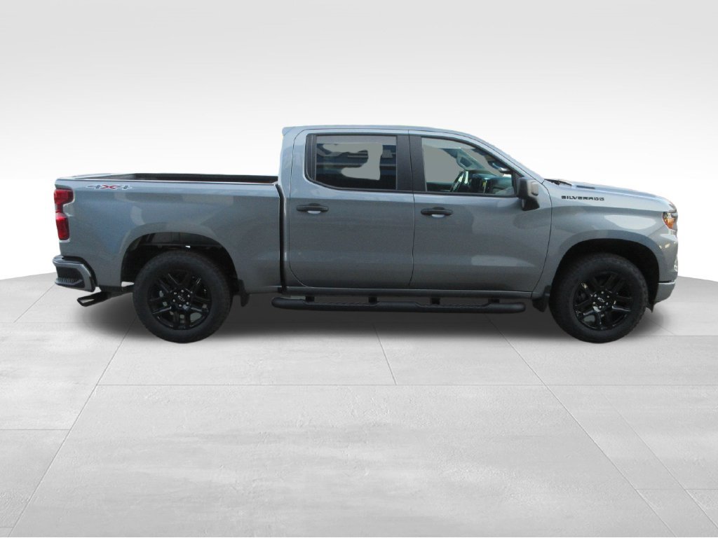 New 2026 Chevrolet Silverado 1500 Custom w/ Turbomax Blackout Package AWD/4WD image 6