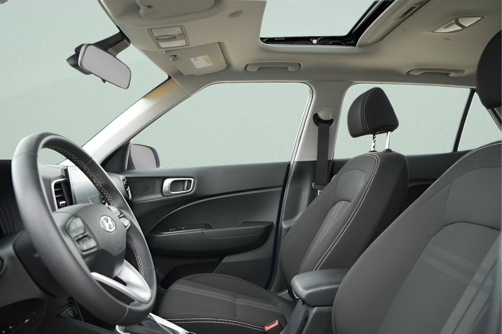 Certified 2025 Hyundai Venue SEL FWD image 24