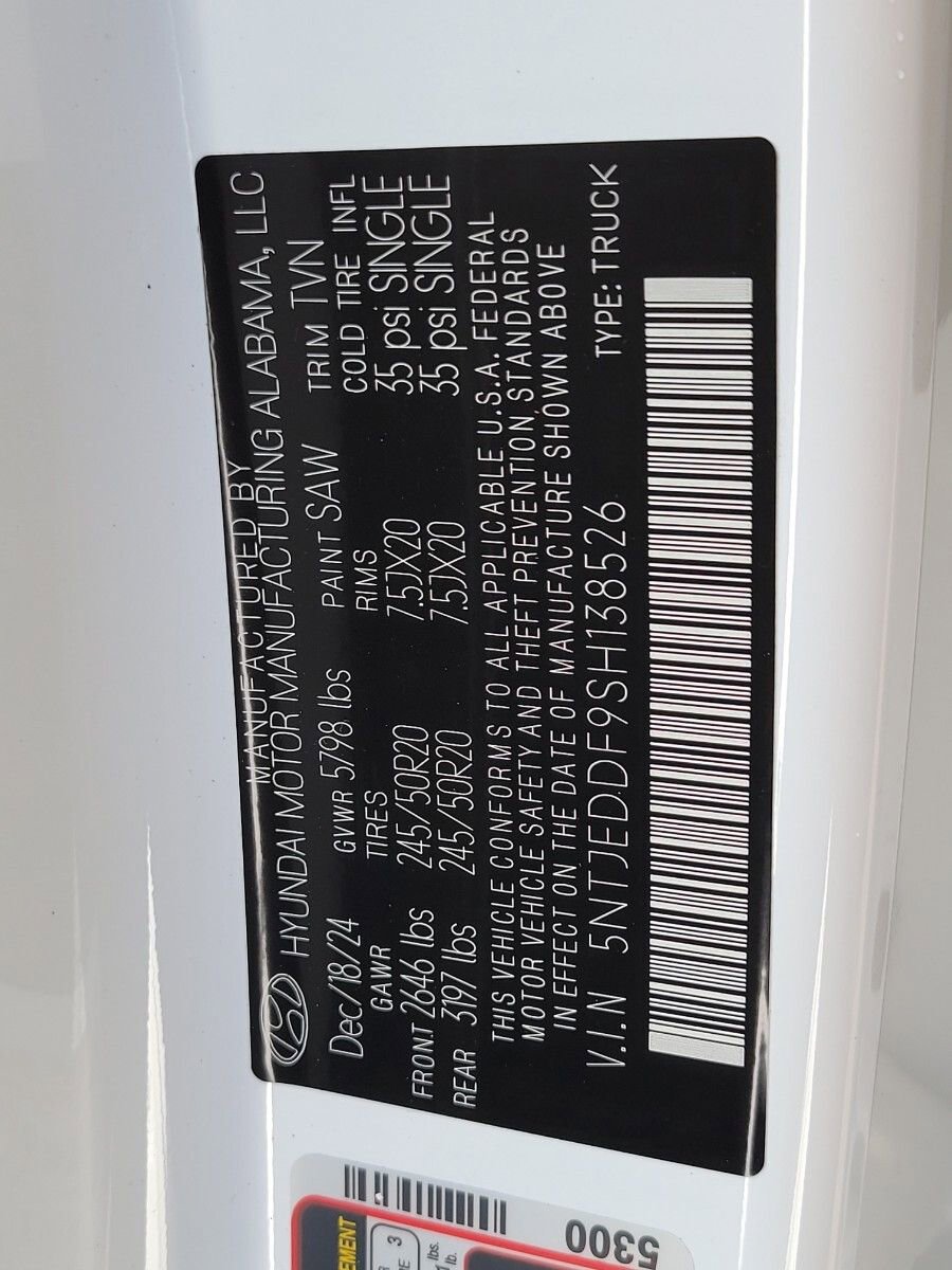 New 2025 Hyundai Santa Cruz Limited image 32