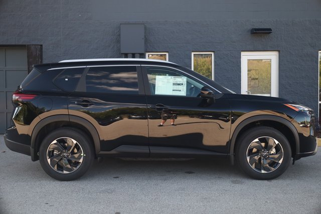 New 2026 Nissan Rogue SV w/ SV Premium Package image 4