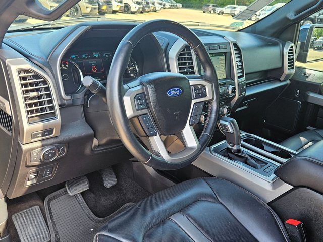 Used 2018 Ford F150 Platinum w/ Equipment Group 701A Luxury image 10