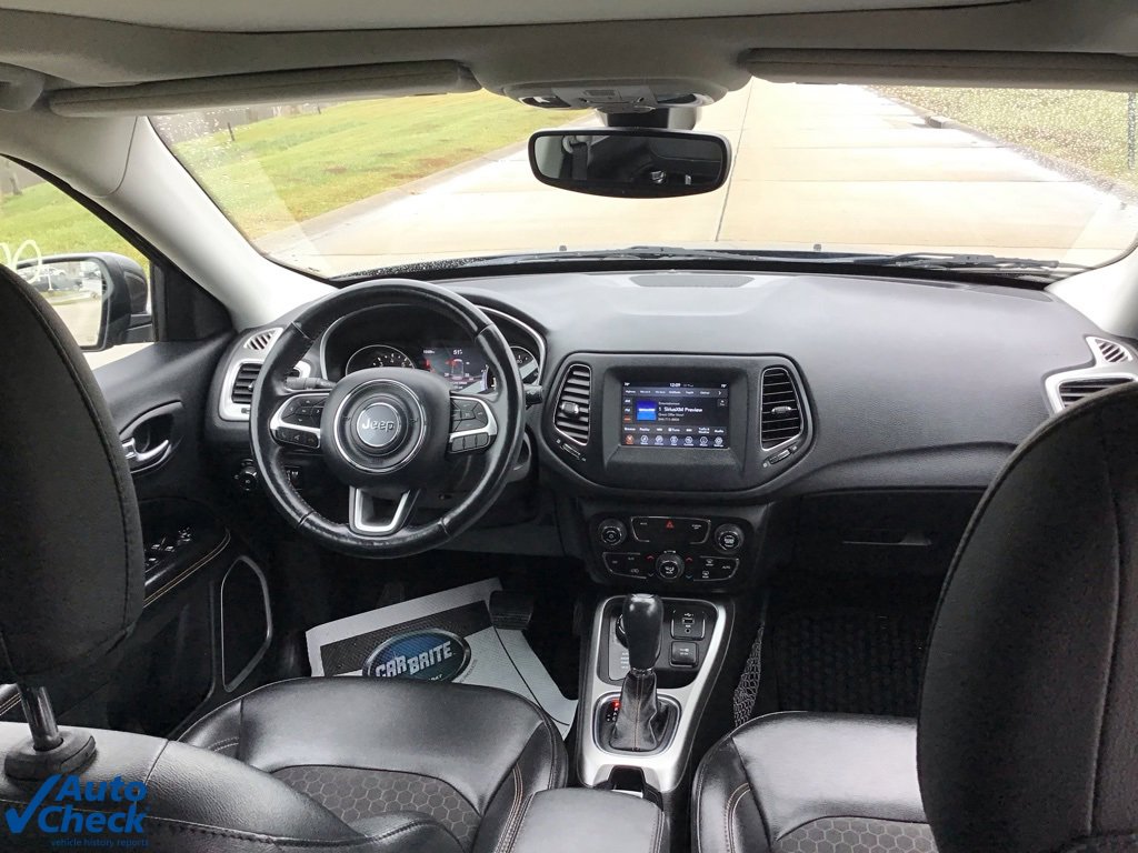 Used 2020 Jeep Compass Latitude w/ Popular Equipment Group image 18