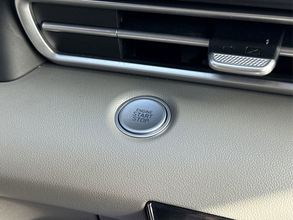 Certified 2021 Hyundai Elantra SEL image 27