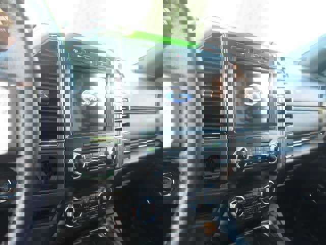 Used 2021 Ford Expedition XLT image 12