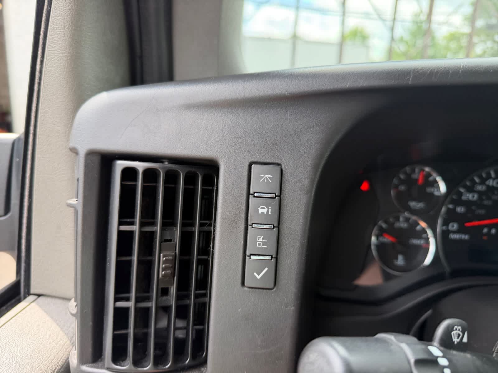 Used 2022 GMC Savana 2500 w/ Driver Convenience Package RWD image 30