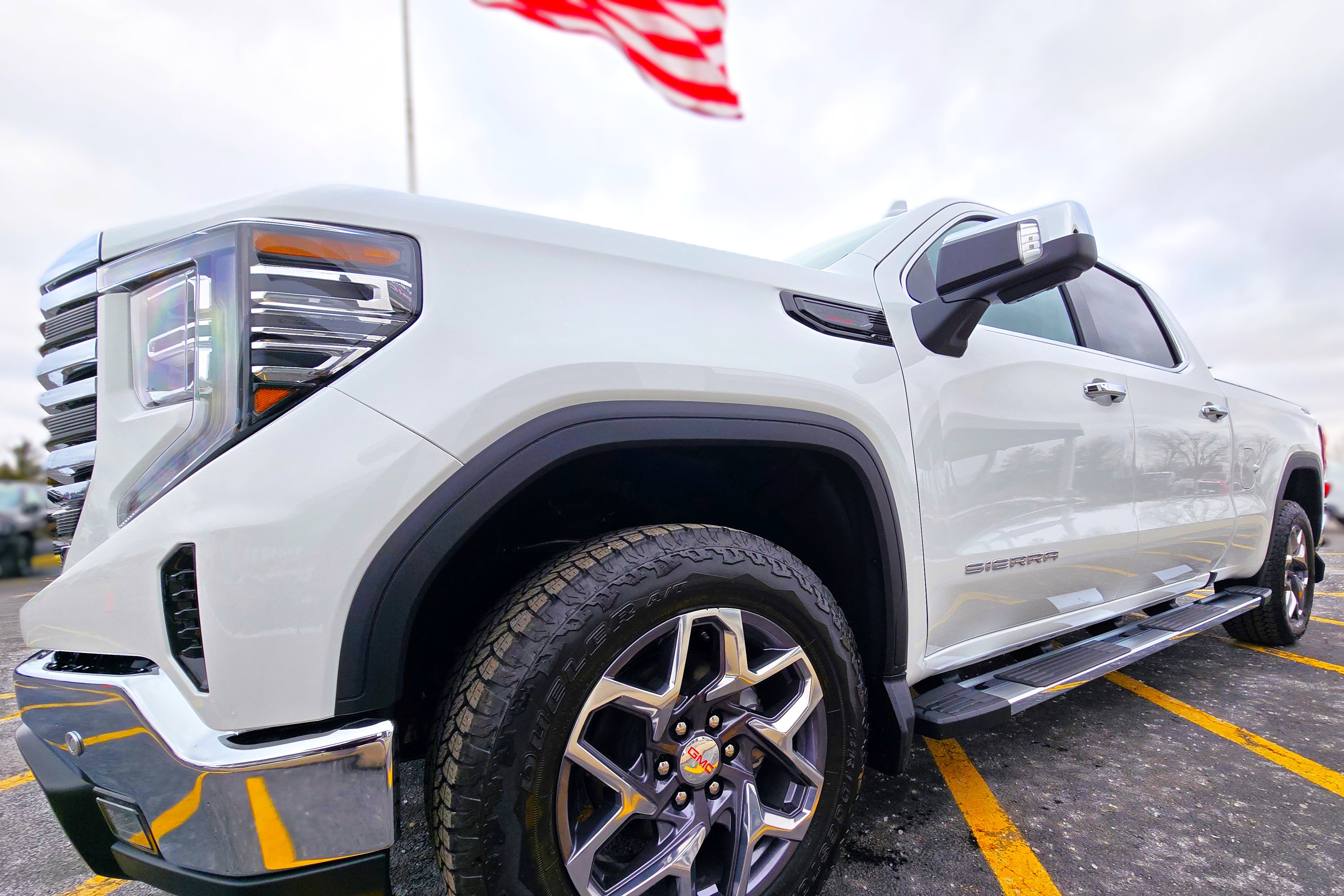 New 2026 GMC Sierra 1500 SLT w/ SLT Premium Plus Package image 43